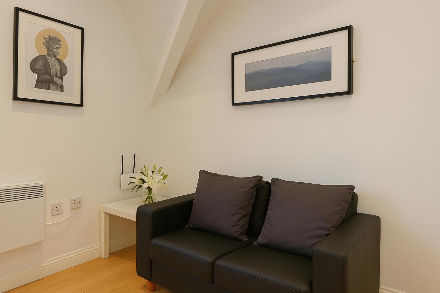 2 Bedroom Apartment Nr City Centre, Uni & Parks Cardiff Eksteriør billede